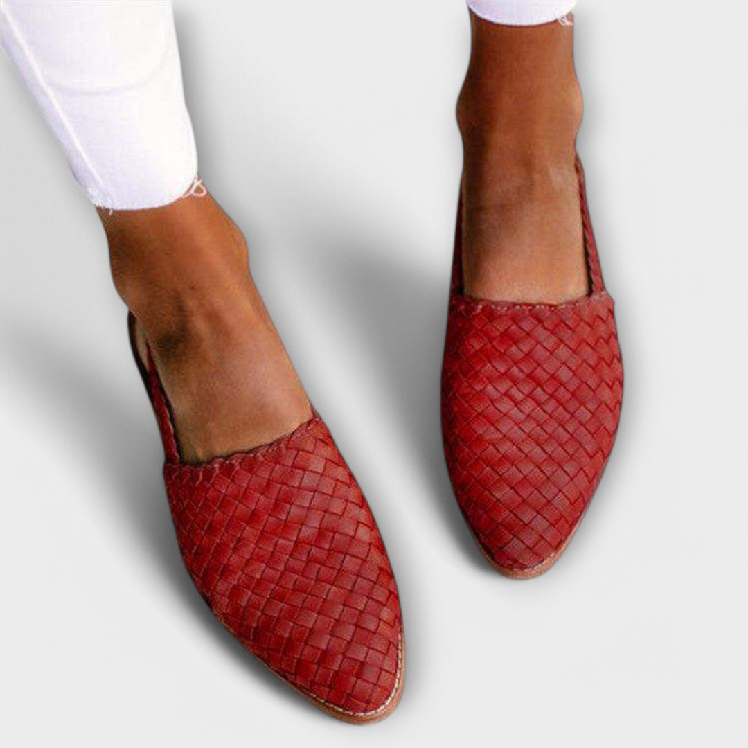 Lisa | Moccasins