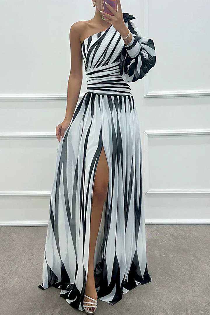 Shiloh | Elegant Striped Maxi Dress with One Shoulder