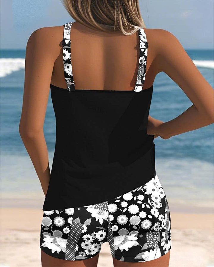 Carol | Fashionable Swimsuit Set