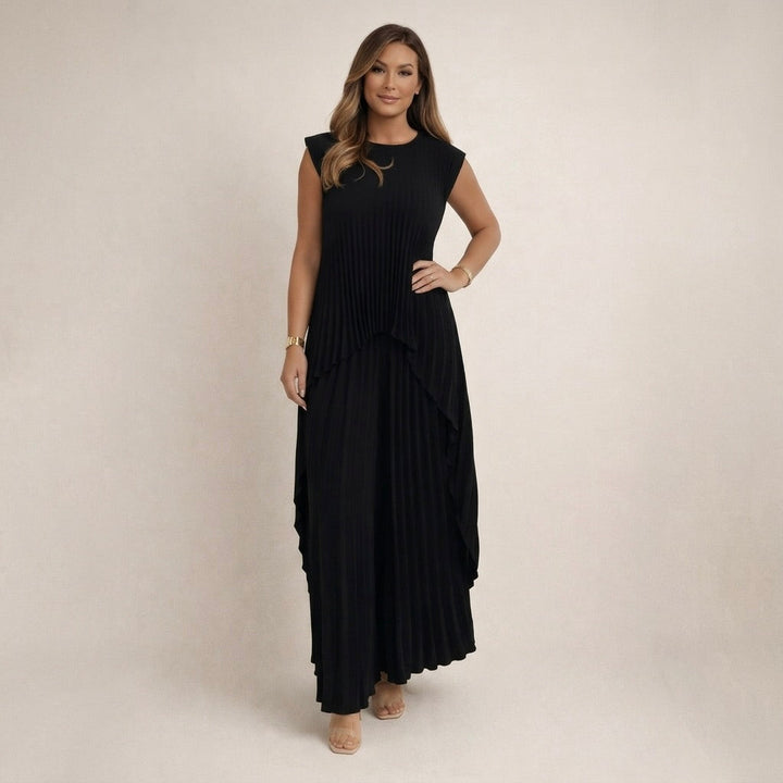 Halina | Elegant Set with Pleats