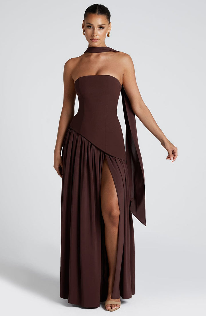 Nicole | ELEGANT MAXI DRESS