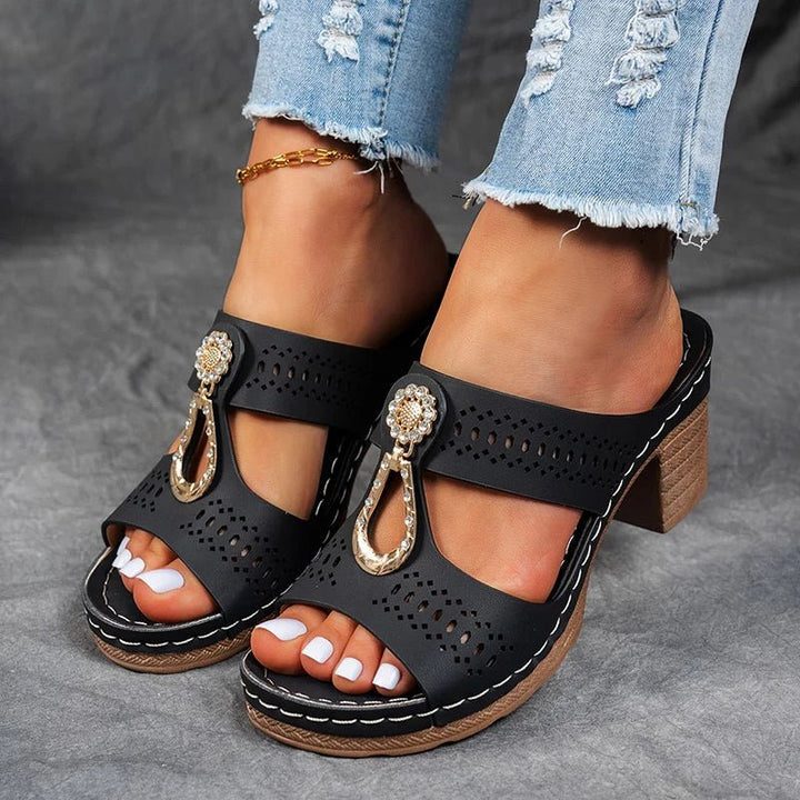 Niana | Orthopedic Sandals
