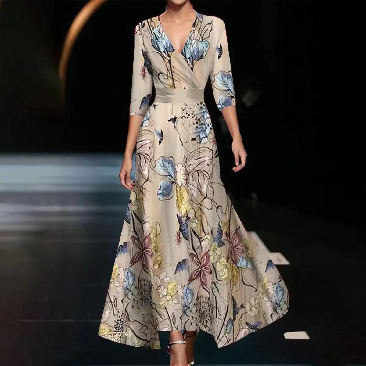 Bella | Chic Dress with Floral Print